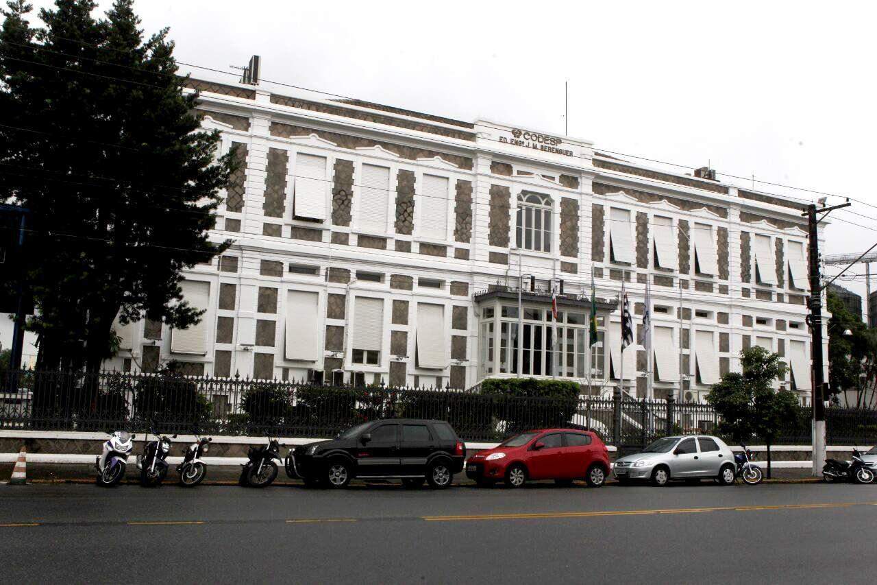 Membros do alto escalão da antiga Companhia de Docas do Estado de São Paulo, a Codesp, respondem a uma série de denúncias na Justiça (Carlos Nogueira/AT)
