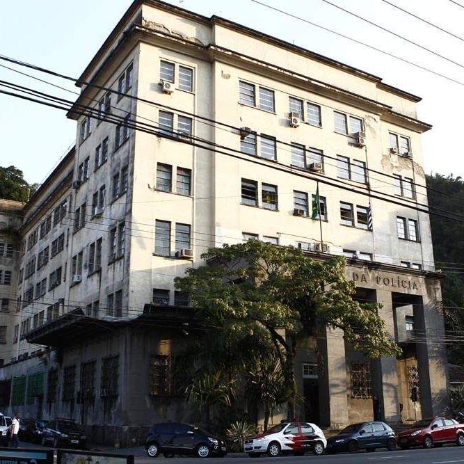 Suspeito foi encaminhado a Central de Polícia Judiciária, em Santos