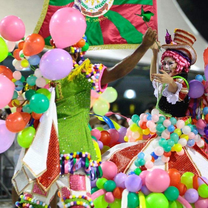 Carnaval: experiência vibracional do sentir coletivo