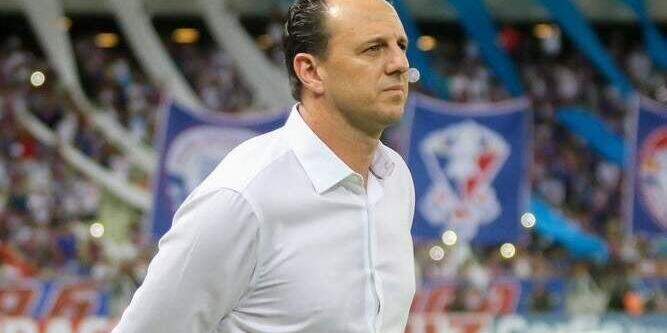 São Paulo reencontra Ceni como adversário no aniversário de 11 anos da aposentadoria do ídolo