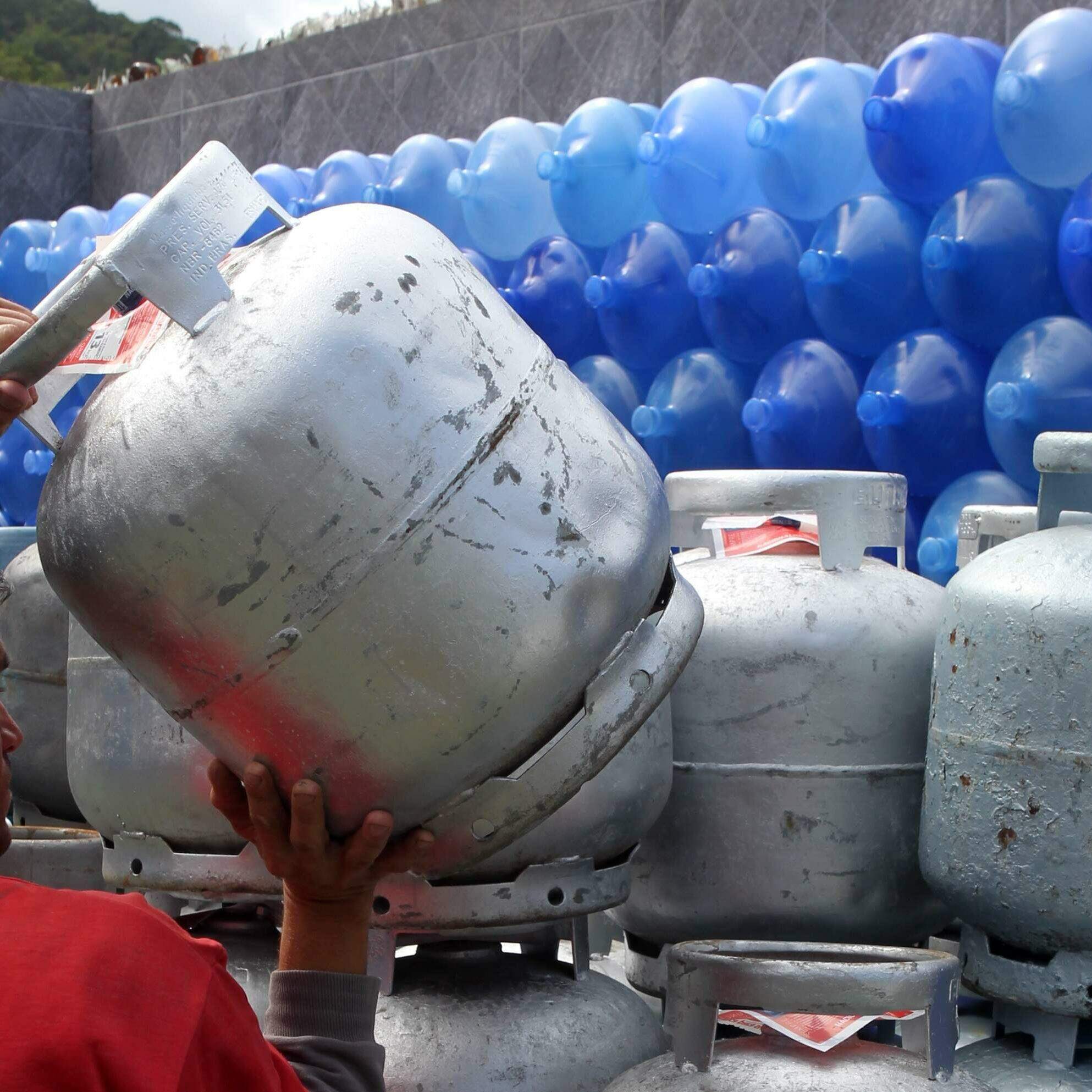 Governo libera R$ 330 milhões para segurar preço do gás de cozinha