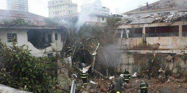 Queda do avião onde estava Eduardo Campos no Bairro Boqueirão