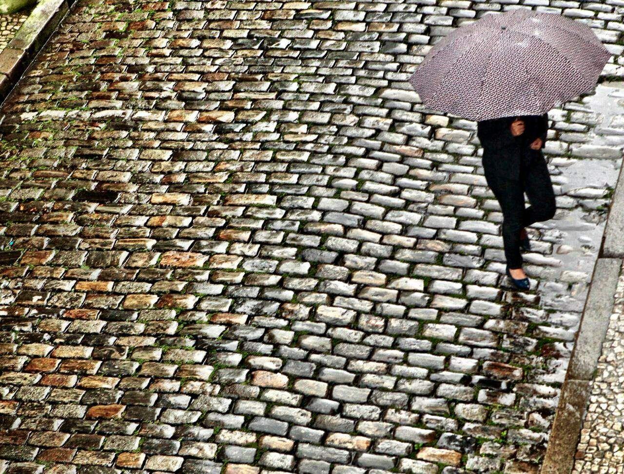 Chuva intensa é esperada na Baixada Santista