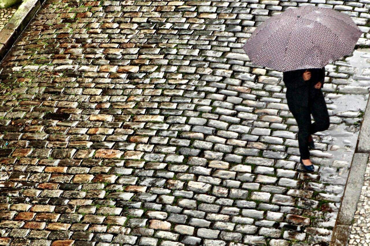 Chuva intensa é esperada na Baixada Santista
