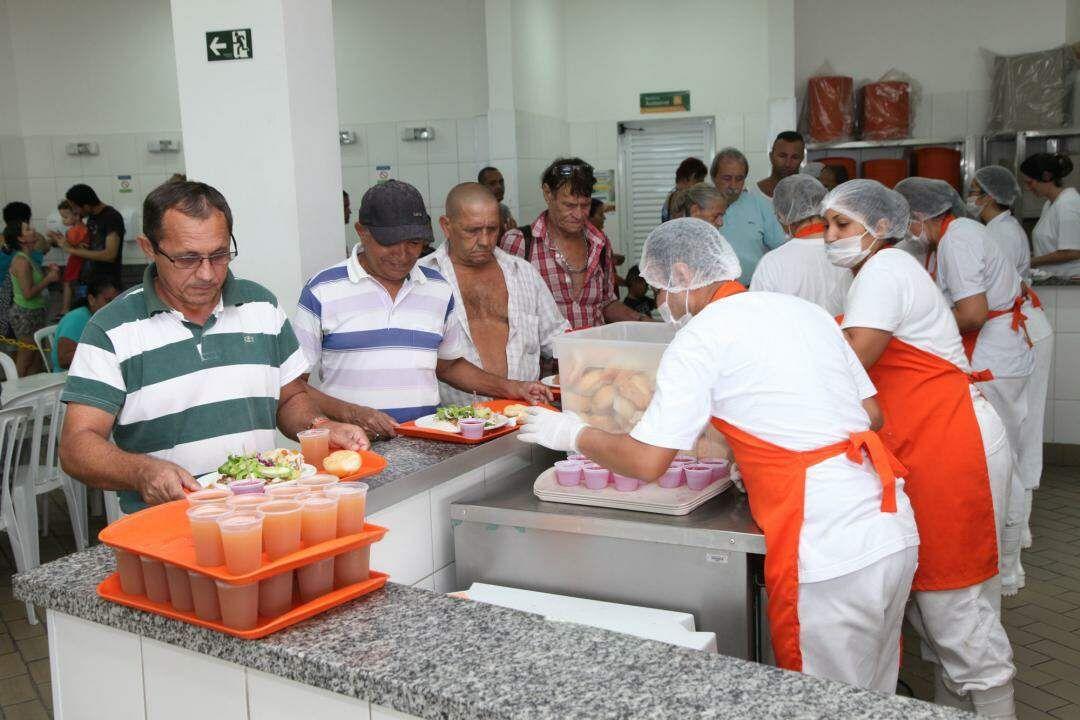 Rede de restaurantes populares servem almoço a R$ 1,00