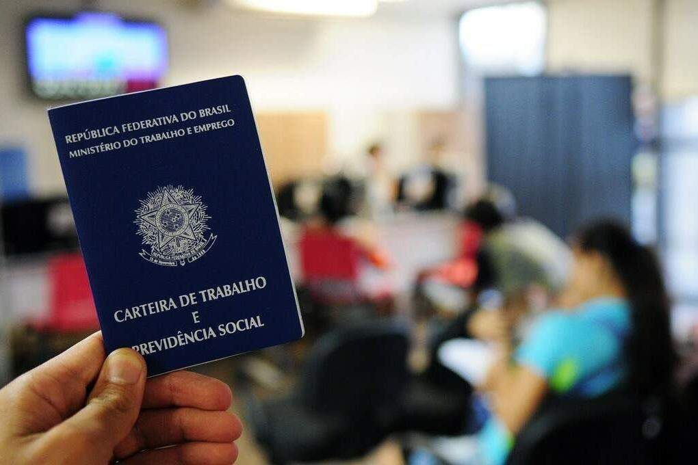 FGV: 58,8% dizem que está difícil conseguir trabalho; 38,6% esperam estabilidade em 6 meses