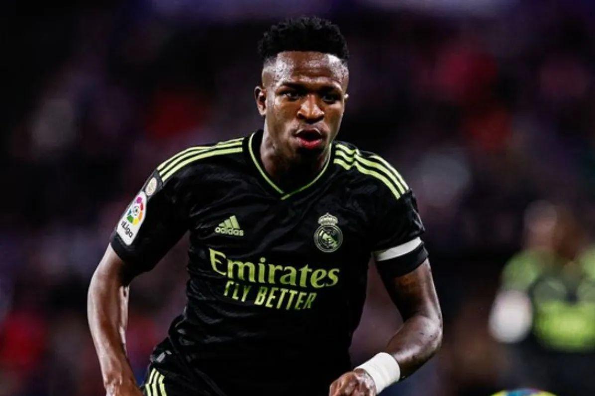 Vinicius Júnior foi criticado por Lothar Matthäus, campeão mundial com a Alemanha em 1990