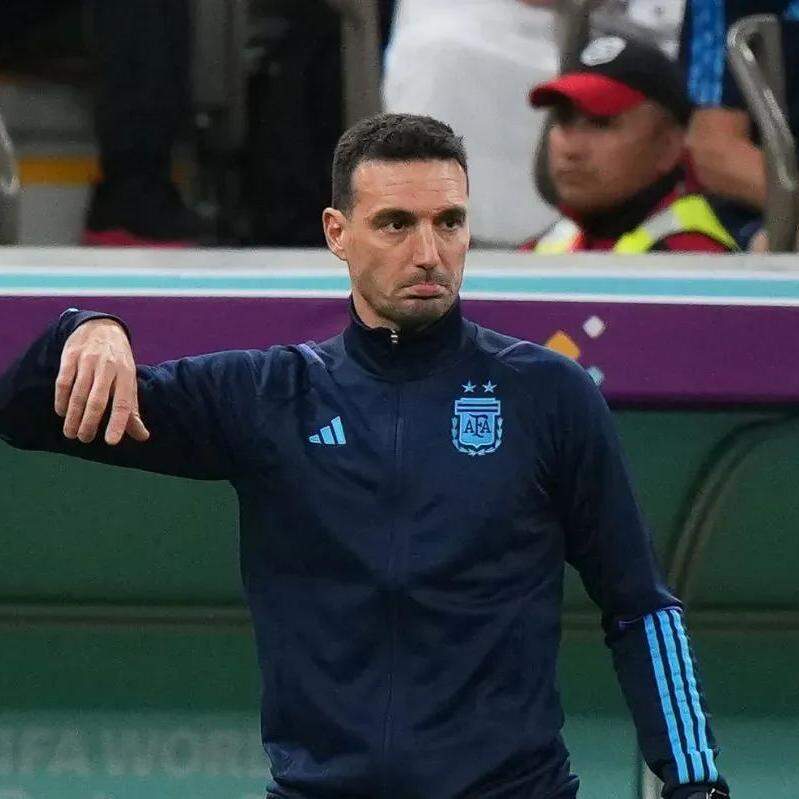 Campeão do mundo, Lionel Scaloni deve continuar no comando da Argentina 