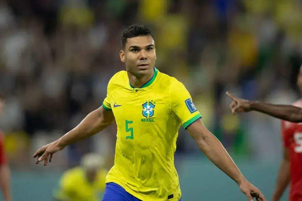 Lula agradece Ancelotti por não tirar Casemiro contra o Japão: 'É muito fácil dar palpite'