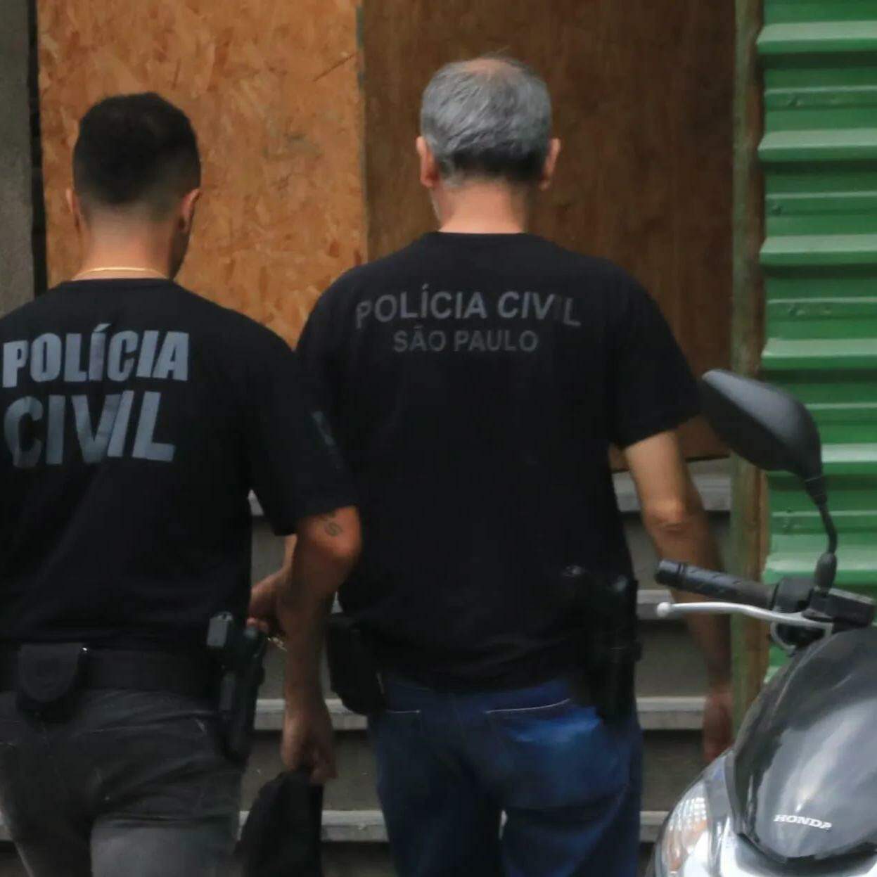 O caso foi registrado como tráfico de drogas e tentativa de homicídio, com a qualificadora de crime praticado contra agente de segurança pública em serviço