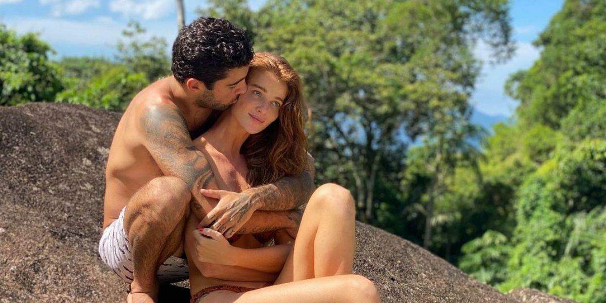 Pedro e Cintia gostam de viver perigosamente e apimentam a relação como podem