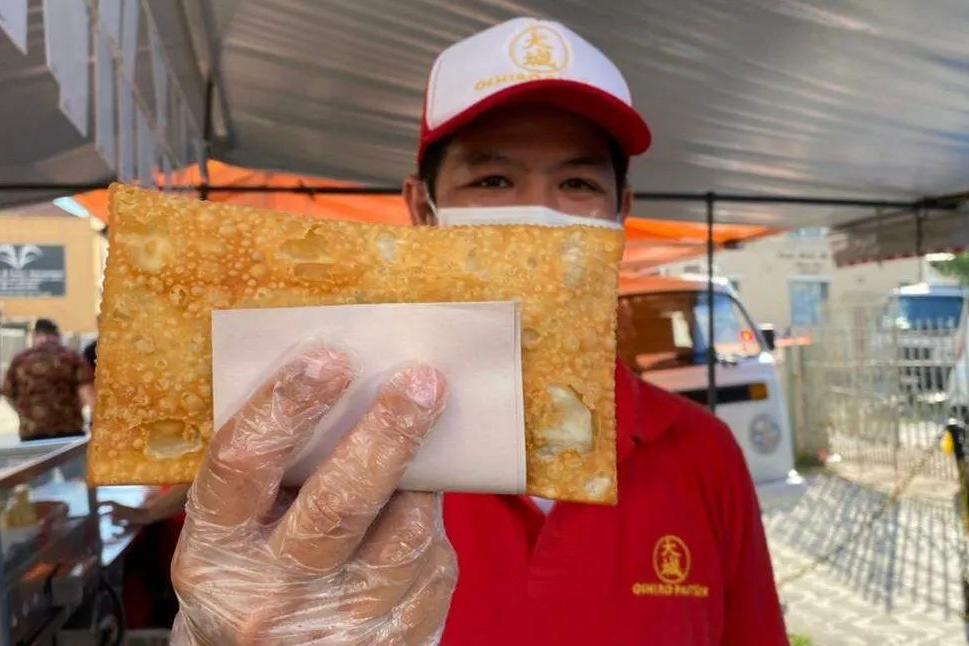   Pastel de feira é considerado 'tradição' por santistas  