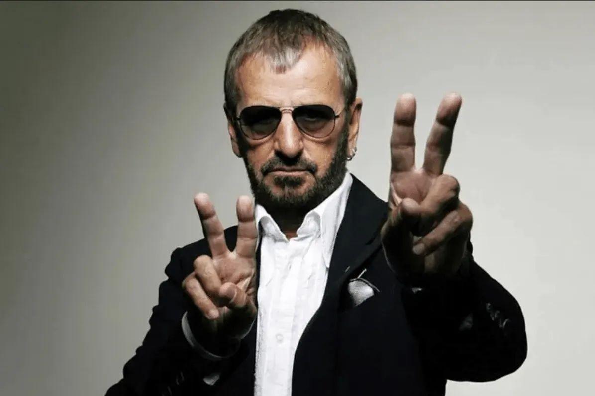 Ringo Starr cancela shows após pegar covid19