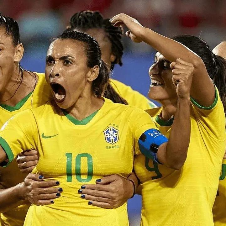 Copa do Mundo vê transição de gerações com adeus de Marta e Rapinoe