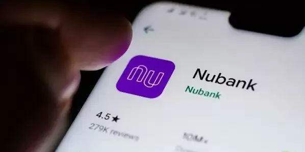 Nubank anuncia que investirá R$ 45 bilhões no Brasil em 2026