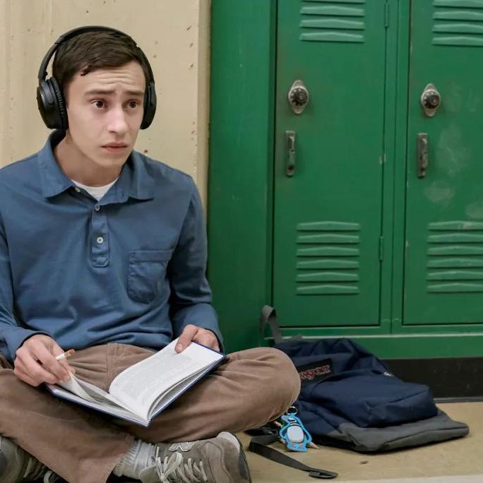 Atypical, da Netflix, é uma das séries mais realistas sobre o autismo; o protagonista tem um quadro leve