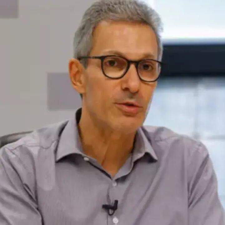 Zema compartilha frase atribuída a Mussolini sobre restrição à liberdade