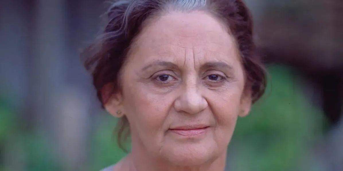 Laura Cardoso como Isaura Araújo em 1993