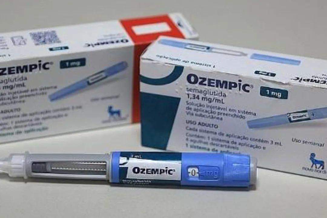 A validade das receitas médicas de canetas emagrecedoras, segundo a Anvisa, é de até 90 dias a partir da data de emissão, período durante o qual o pedido pode ser utilizado pelo paciente