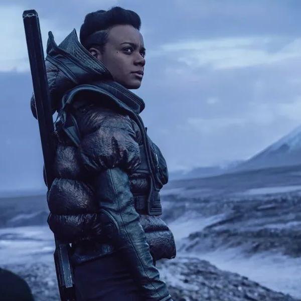 Há produções baseadas em vários gêneros, como Fundação, ficção-científica e obra-prima de Isaac Asimov