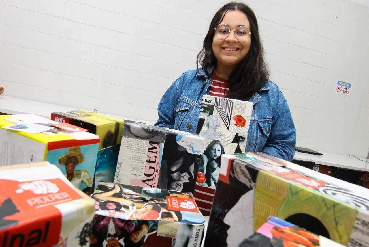 Izabella ouve histórias sobre abuso e violência e cria artes digitais