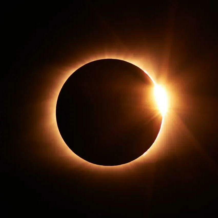 Eclipse solar ocorre neste sábado