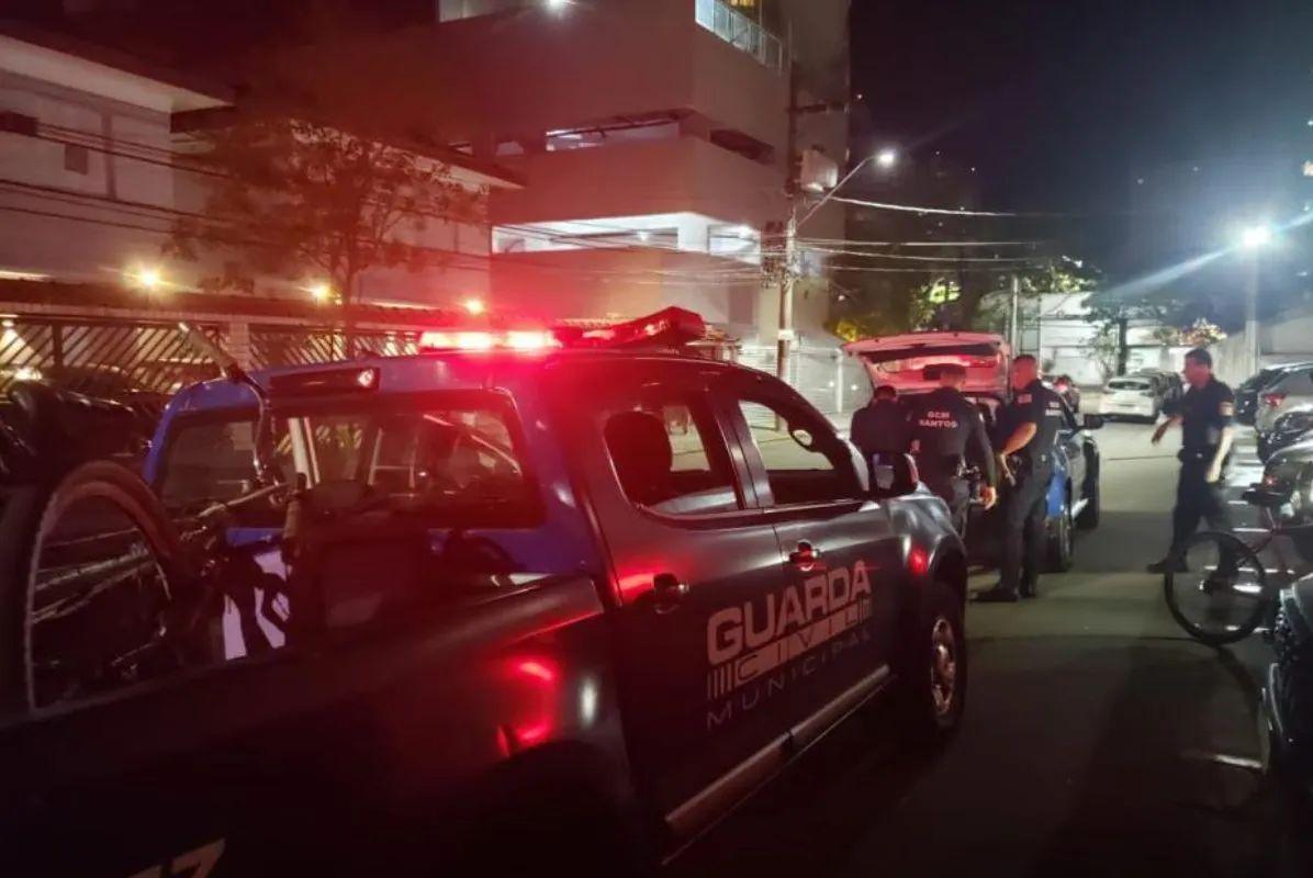 O homem foi encaminhado ao 3º Distrito Policial, acompanhado das vítimas e de seus responsáveis
