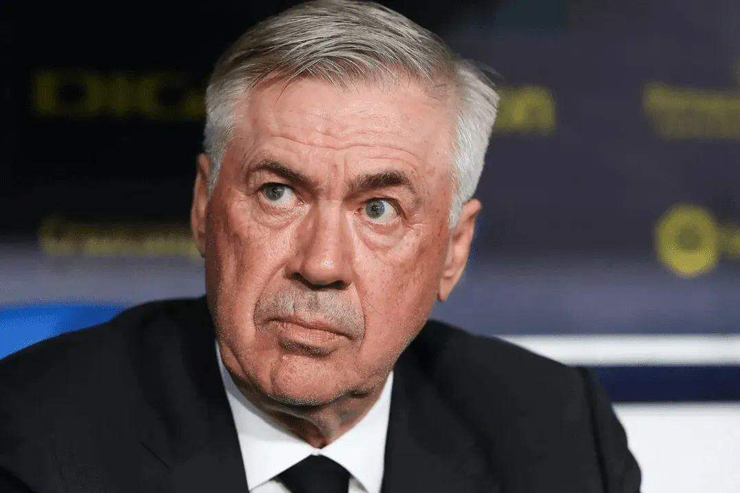 Ancelotti ironizou o fato de Vinícius Júnior ter ficado de fora dos finalistas do FIFA The Best