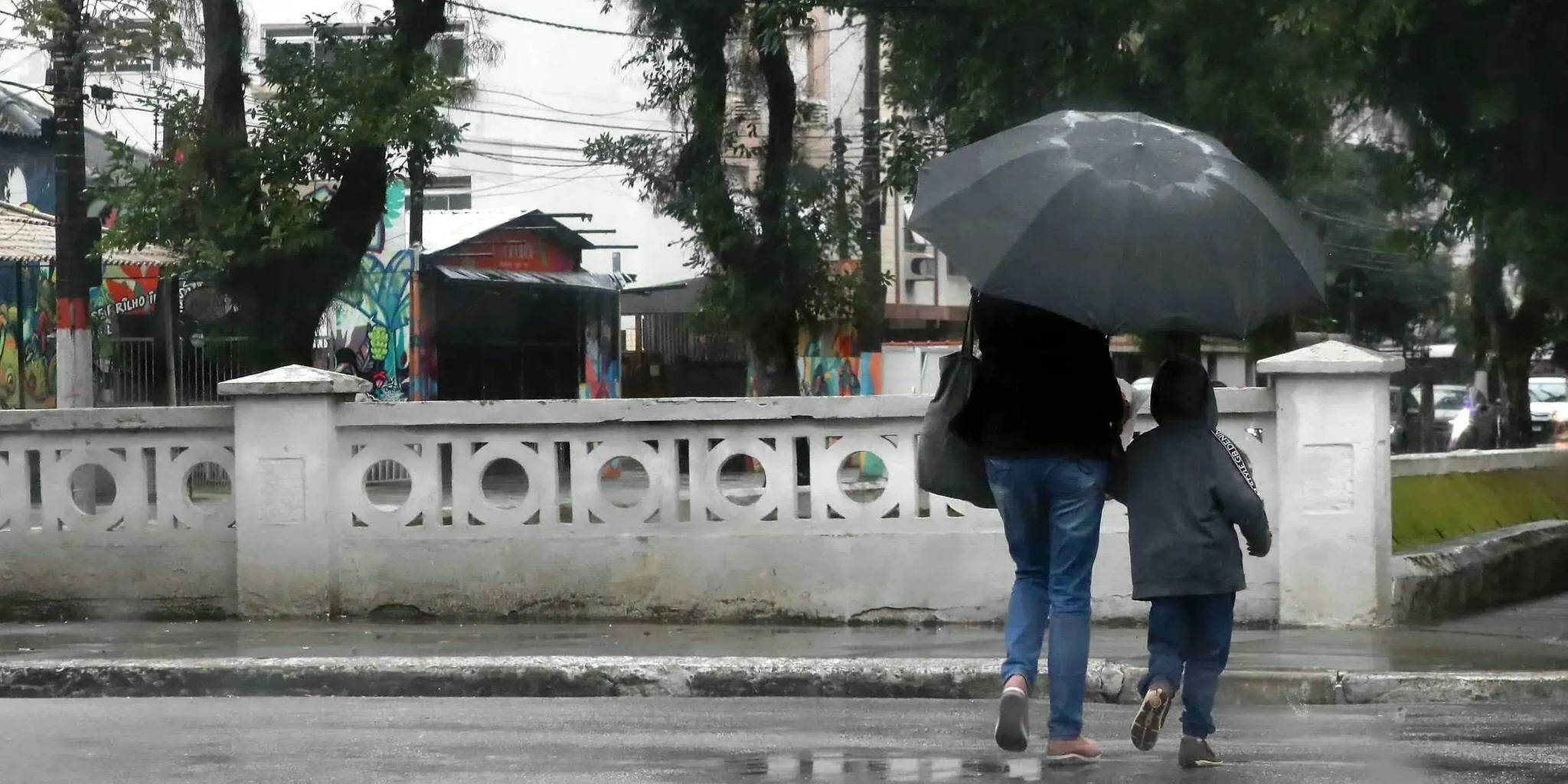 Nova chuva intensa é esperada na Baixada Santista nas próximas horas