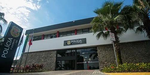 O caso foi registrado no 1º Distrito Policial de Praia Grande
