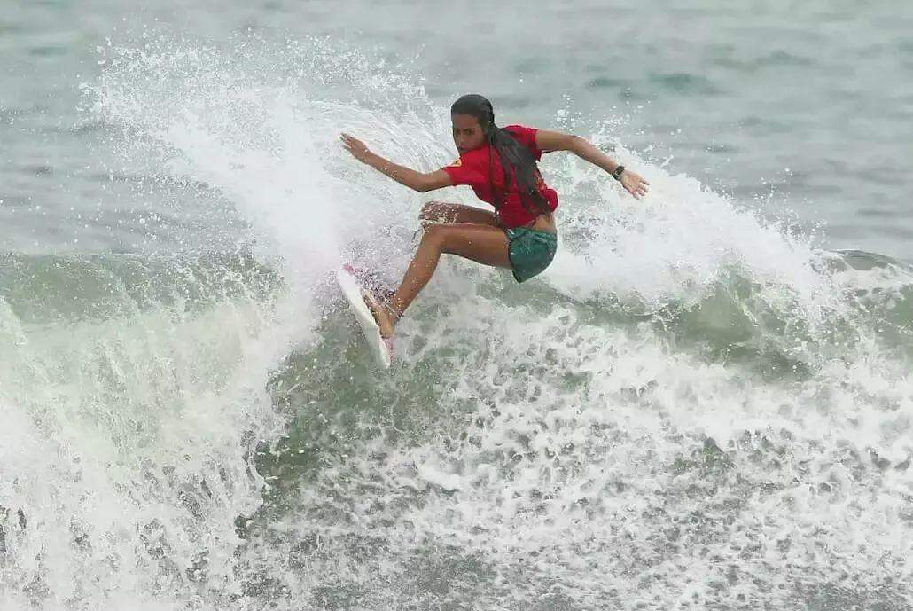 Competição tem início às 8 horas deste domingo (12), em Guarujá