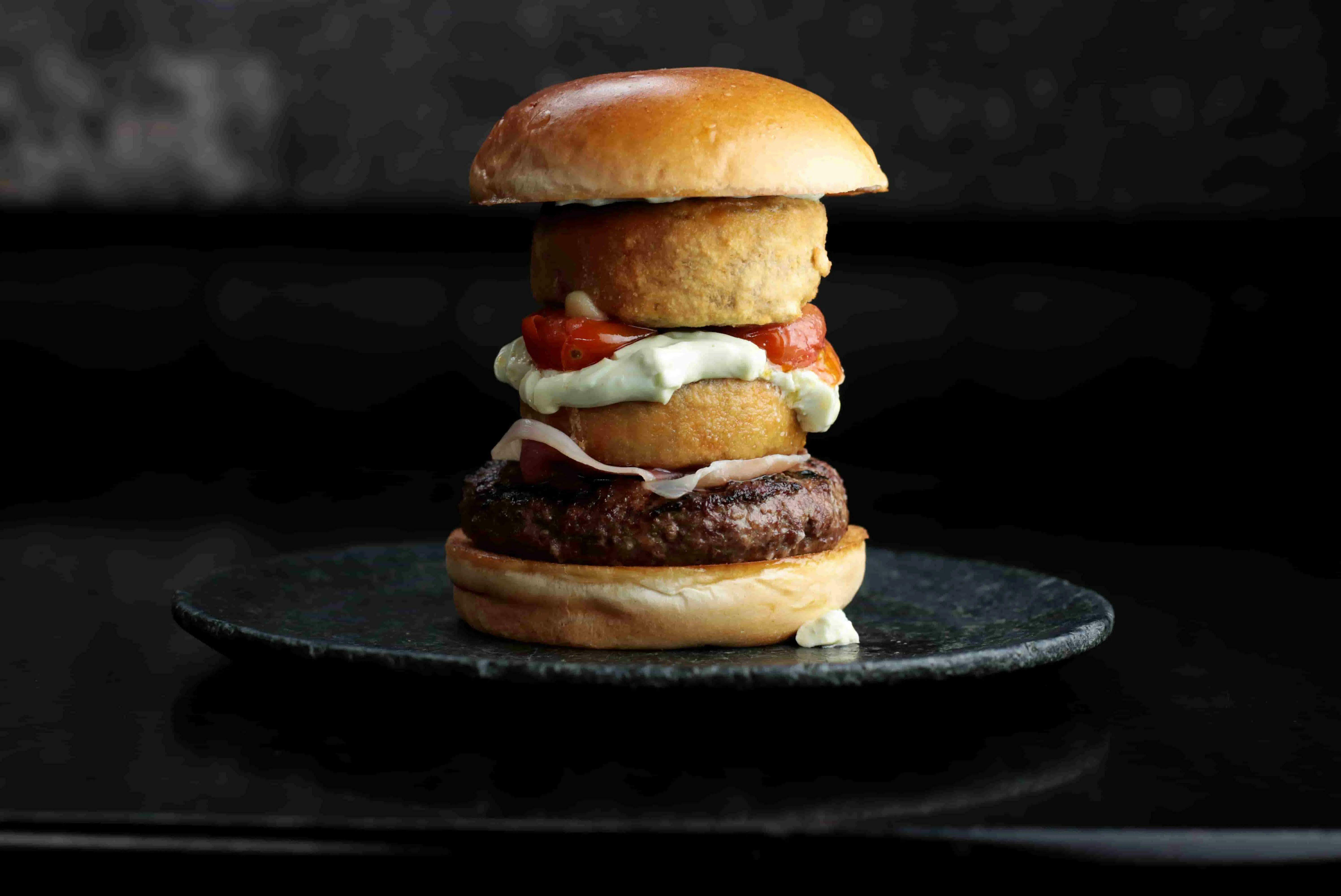 Hamburgueria servirá três versões do premiado Camemburger (Original, DeLux e Massimo) até domingo