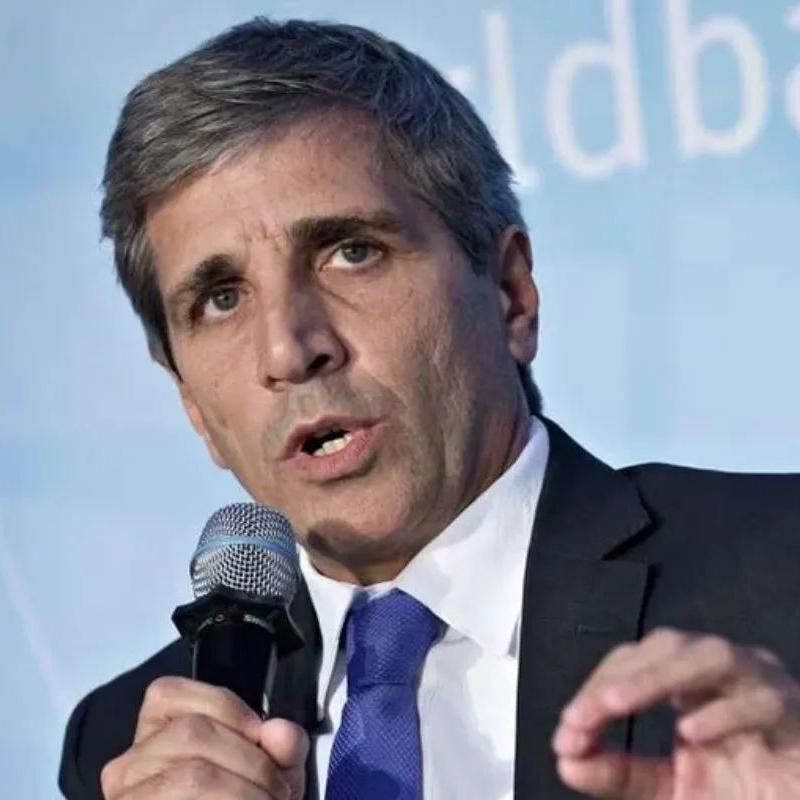 Considerando as propostas radicais de Milei, Caputo pode ser considerado um moderado