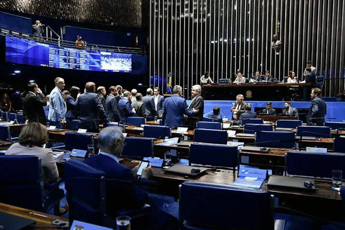 Deputados da Baixada se dividem sobre veto de Lula a repasses eleitorais 