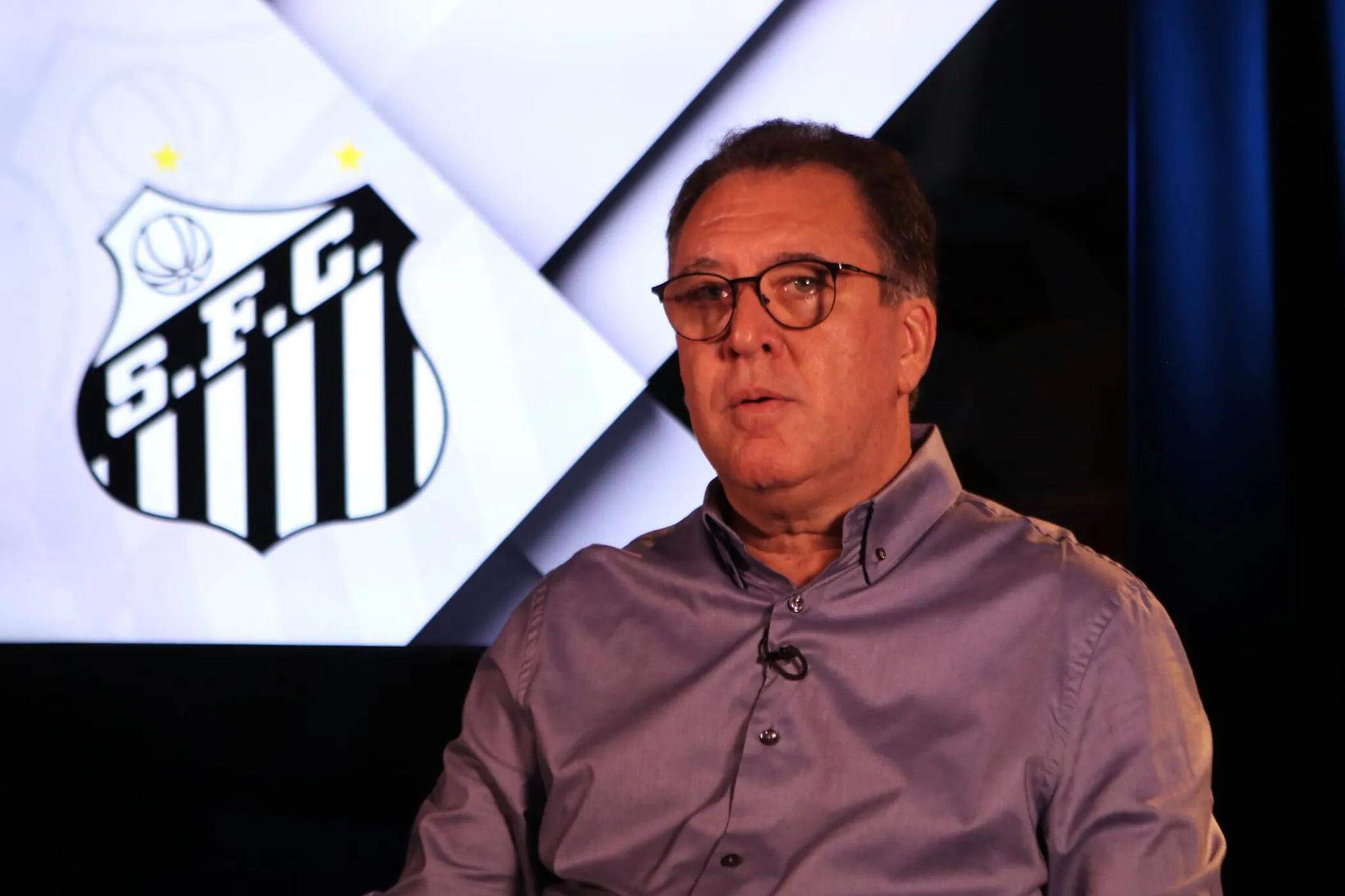 O presidente do Santos, Marcelo Teixeira, se diz a favor da renovação e da democracia no clube