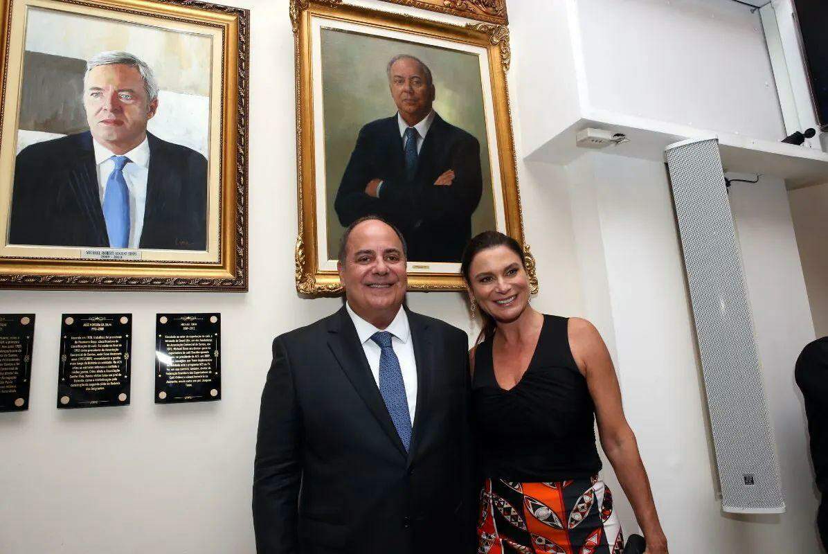 Santini teve seu quadro colocado na parede do auditório da associação, ao lado dos seus antecessores