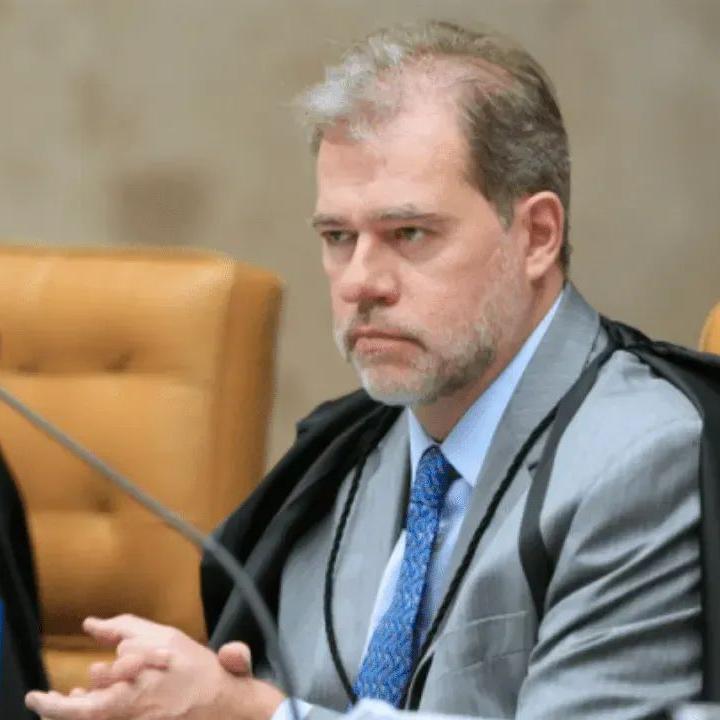  Toffoli suspendeu  a multa de R$ 10,3 bilhões da J&F