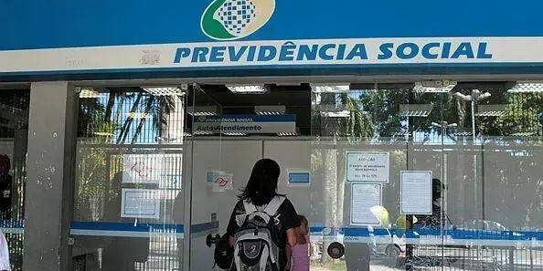 INSS paga segunda parcela do 13º a aposentados e pensionistas