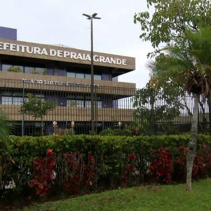 Em Praia Grande, a Secretaria de Finanças informa que há desconto de 50% sobre multas e juros de mora