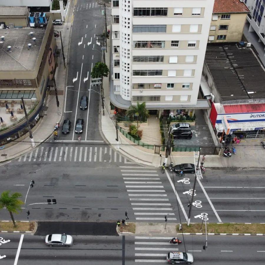 Acidente aconteceu Às 8h10 na Av. Presidente Wilson