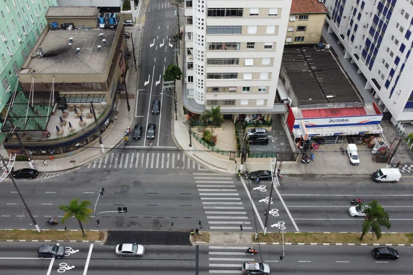 Acidente aconteceu Às 8h10 na Av. Presidente Wilson