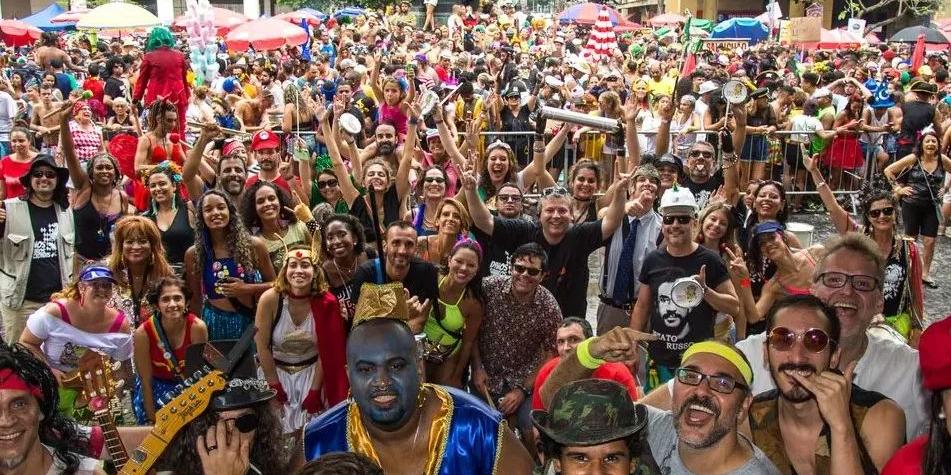 Carnaval: ensaio geral de uma vida mais inteira