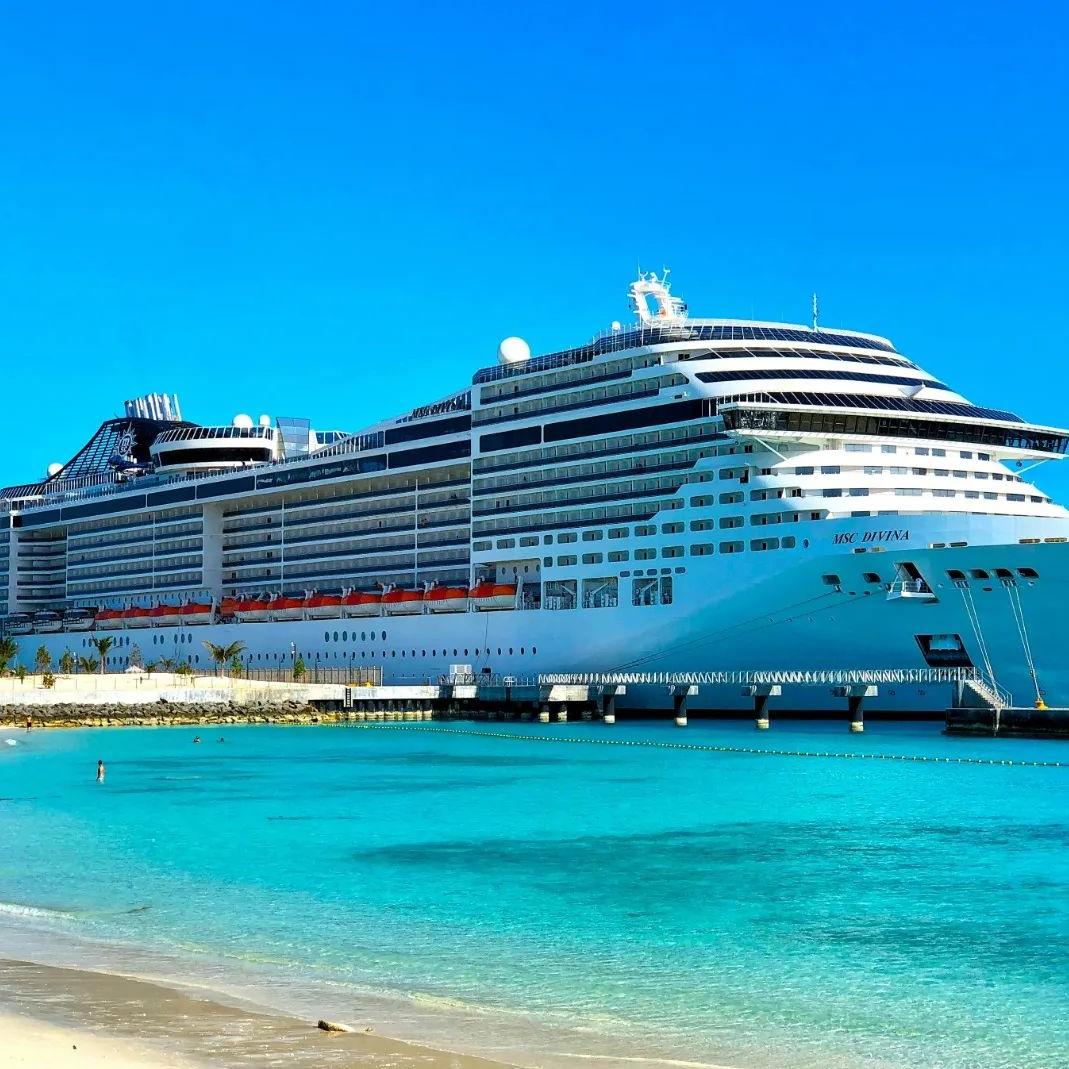 A situação aconteceu durante férias da família em cruzeiro da MSC no Caribe