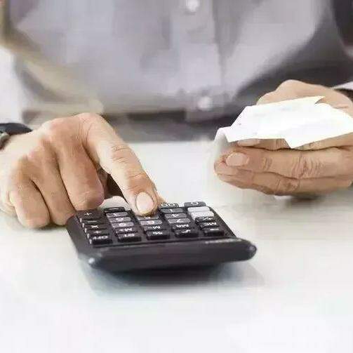 Profissionais de diferentes áreas estarão no Grupo Tribuna para discussões sobre decisões financeiras