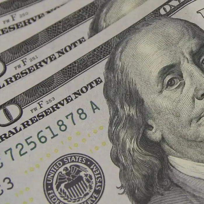Dólar no fim de 2026 passa de R$ 5,30 para R$ 5,25, aponta Focus