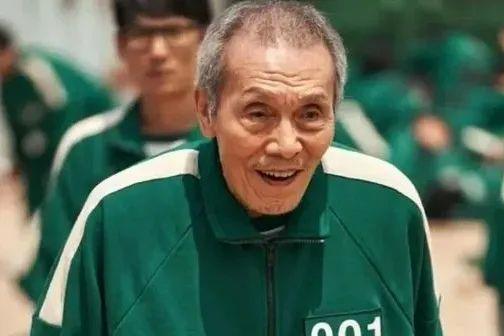 Oh Yeong-Su foi vencedor do Globo de Ouro na categoria de Melhor Ator Coadjuvante pela série Round 6