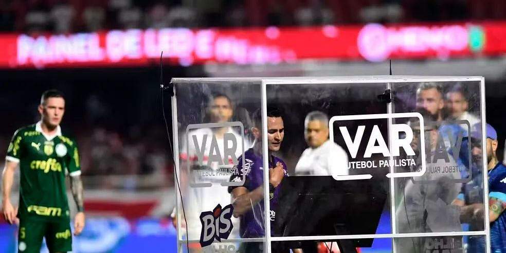 Em Tempo: Novos tempos