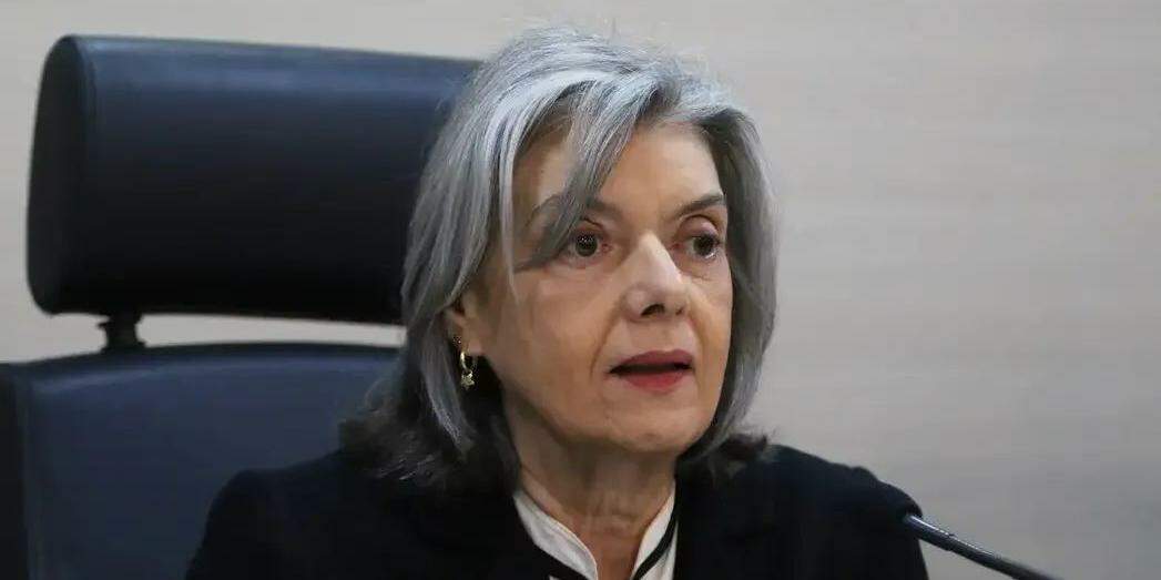 A ministra Cármen Lúcia votou contra a junção das petições sobre os ministros Alexandre de Moraes e André Mendonça