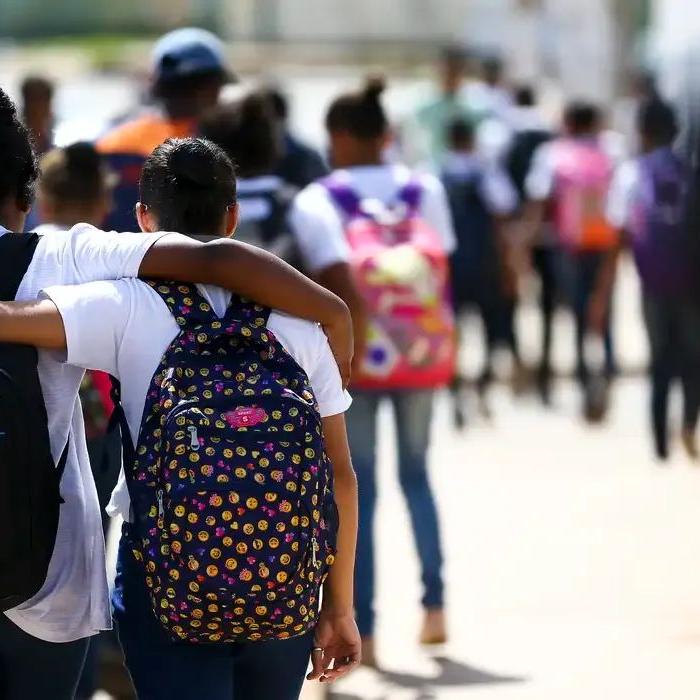 Rondônia foi o estado com maior proporção de casamentos de adolescentes do sexo feminino em relação ao total (6,1%), em 2022