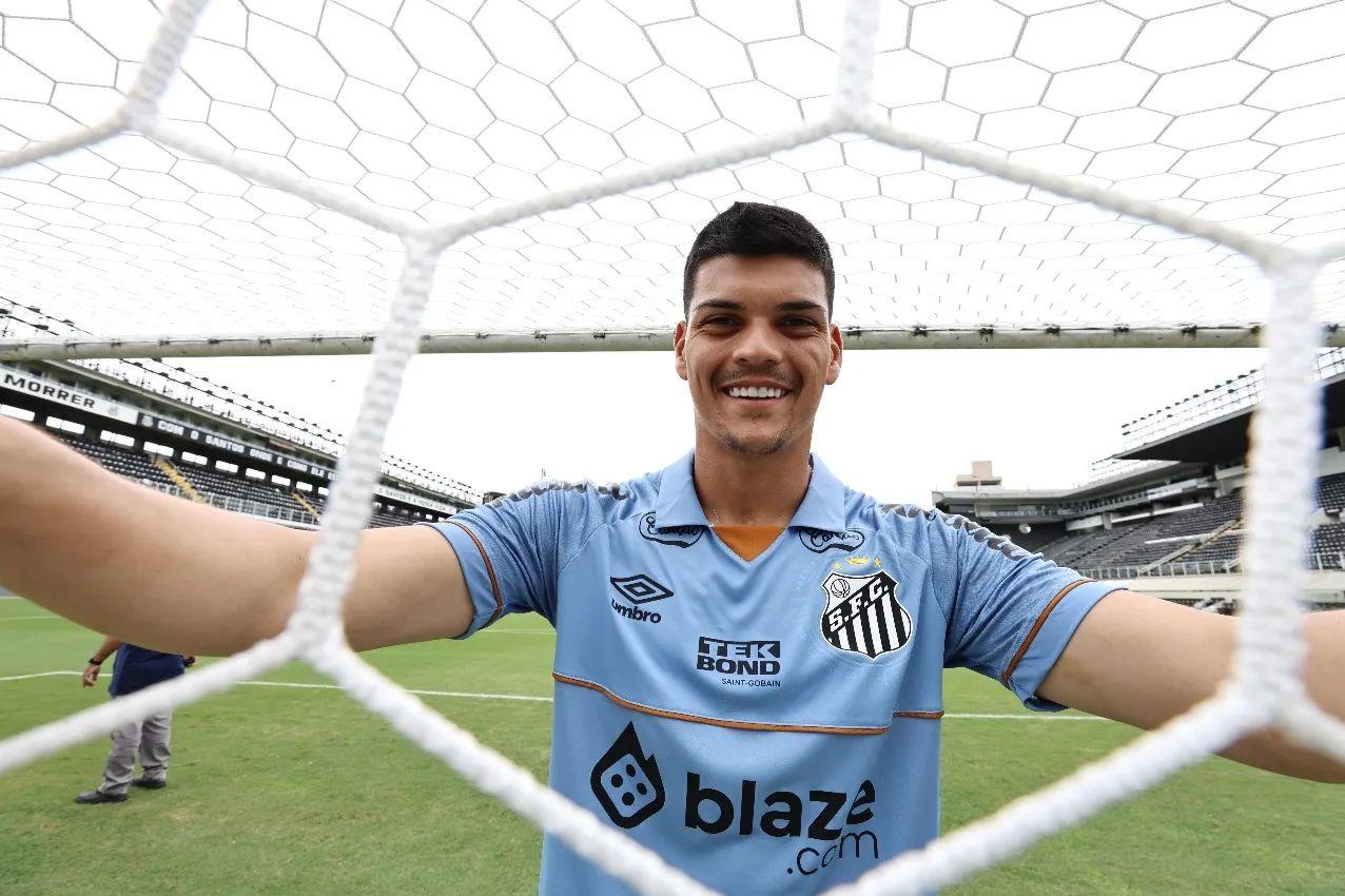 Gabriel Brazão diz que reencontra a felicidade no Peixe